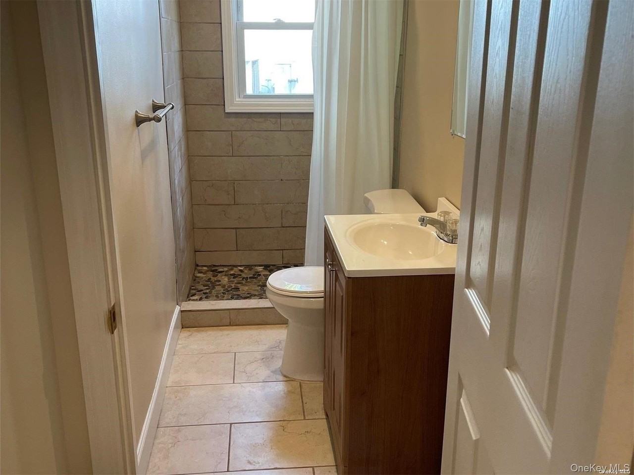 109 E Main St - Photo 7 of 15