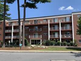 featured image of 25 Greentree Ln #46