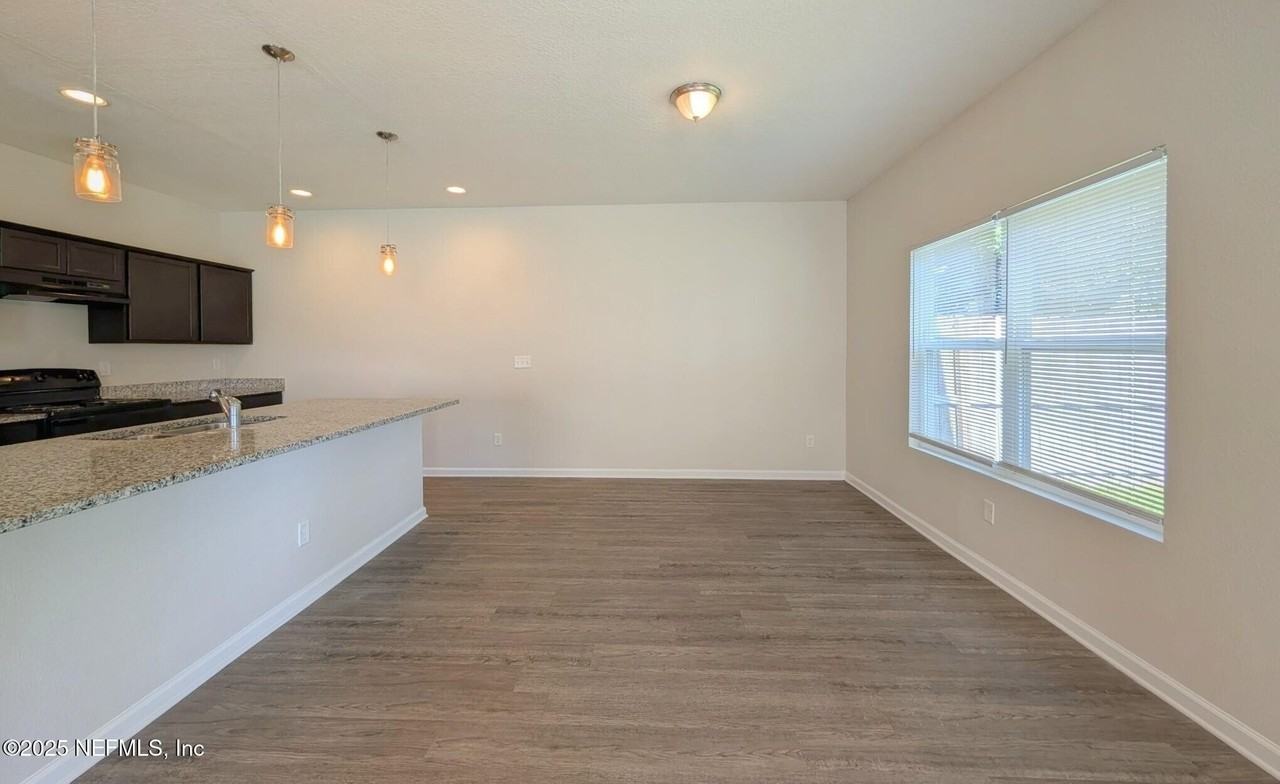 87 W 2nd St - Photo 4 of 16