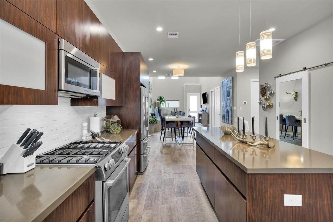 2209 Padron Pl - Photo 7 of 32