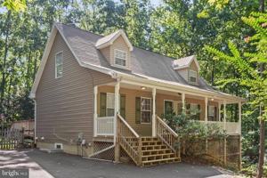 featured image of 7830 Pine Blvd