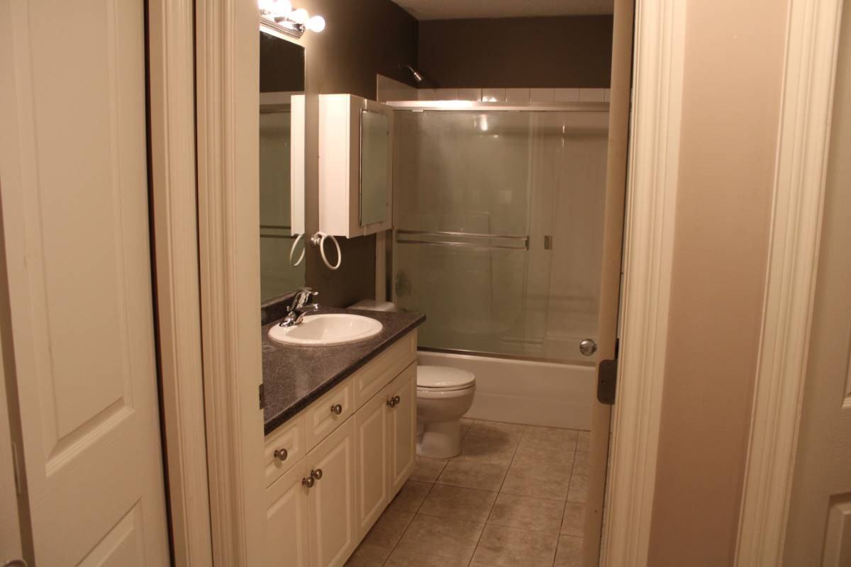 Badger Ave - Photo 3 of 7