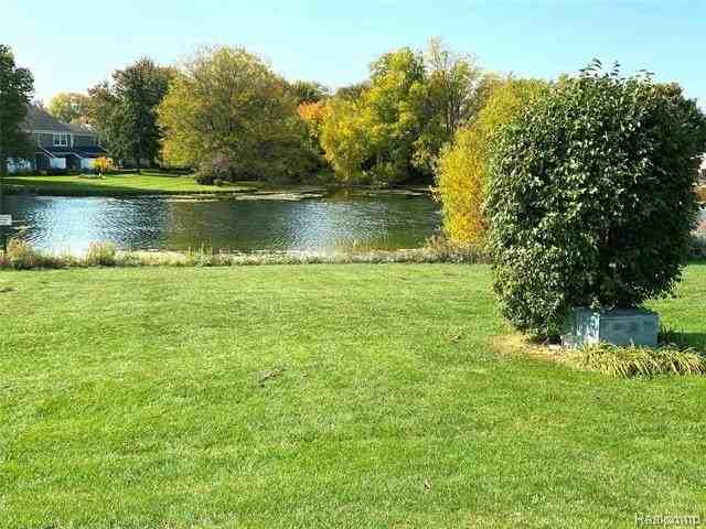 816 Bloomfield Village Boulevard #C - Photo 2 of 13