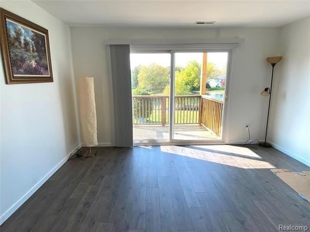 816 Bloomfield Village Boulevard #C - Photo 4 of 13