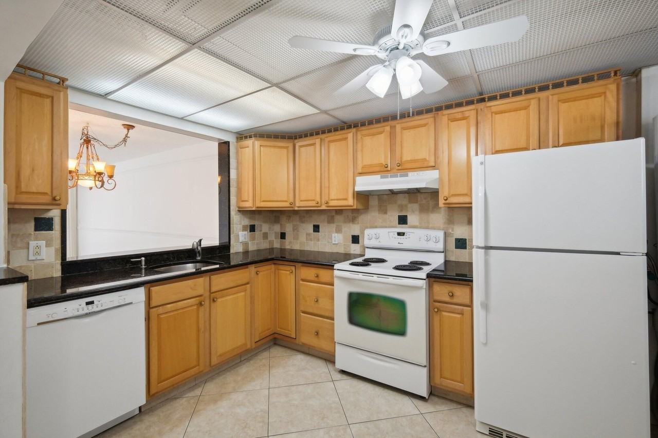 3580 S Ocean 4c Boulevard #4C - Photo 4 of 36