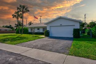 1299 Sw 12th Ave - Photo 1 of 1
