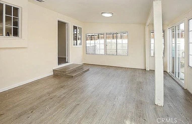 7914 Agnes Ave - Photo 2 of 14