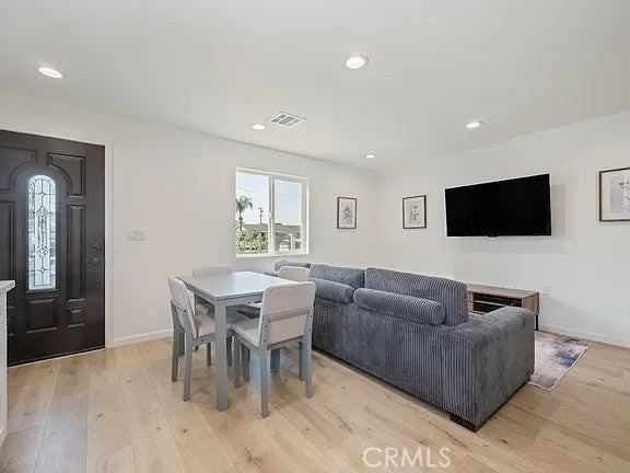 8660 Laurel Canyon Blvd - Photo 2 of 18