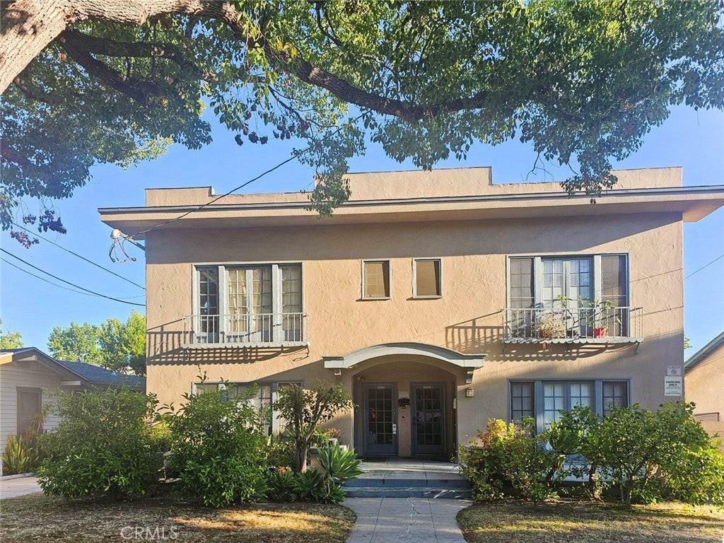 1134 East Chestnut Street - Photo 3 of 19