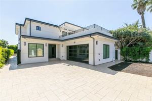 featured image of 6426 Varna Ave