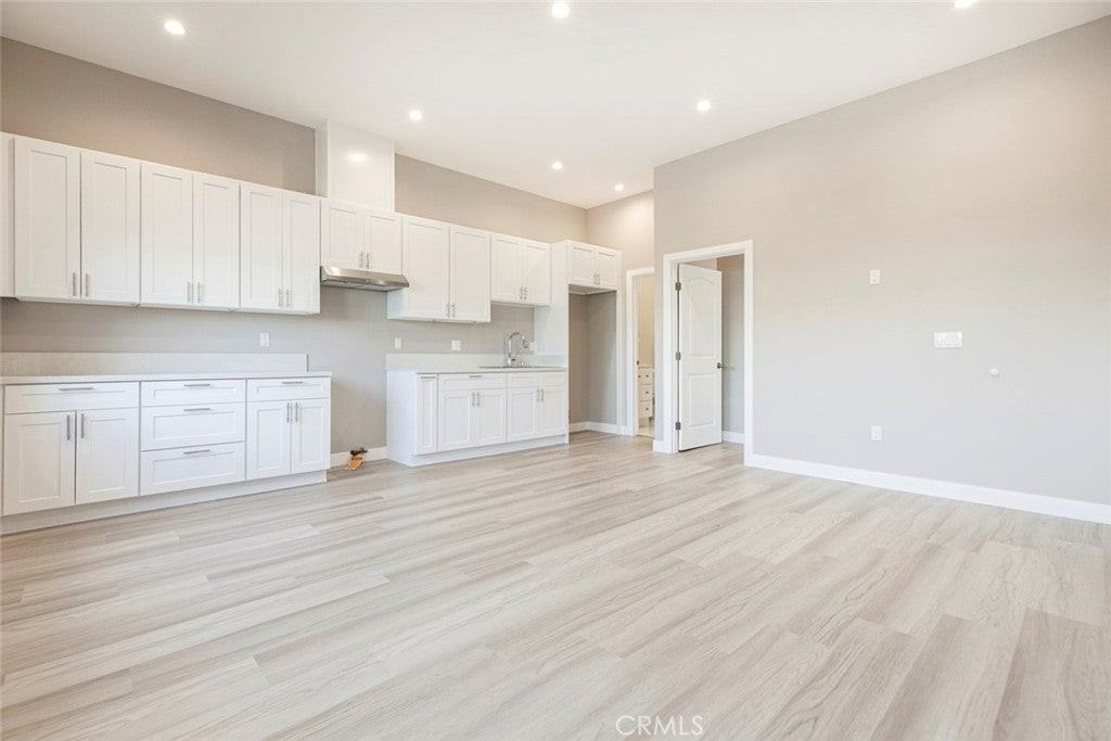 12716 Hart St - Photo 6 of 13