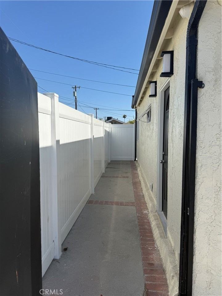 7758 Fair Ave - Photo 3 of 11