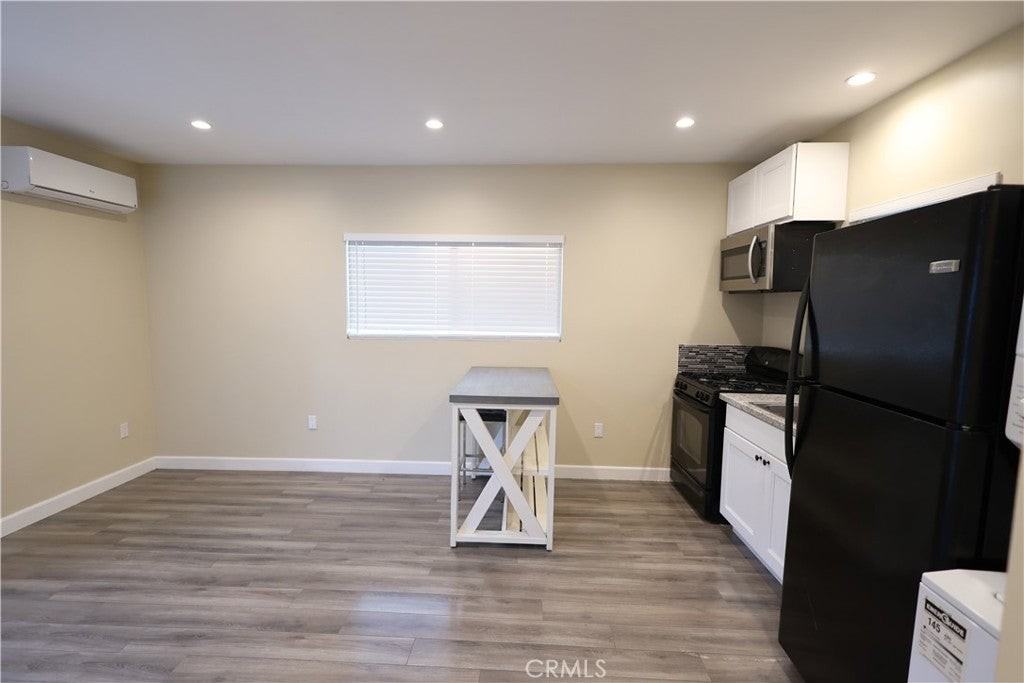 10020 Gothic Ave - Photo 6 of 12