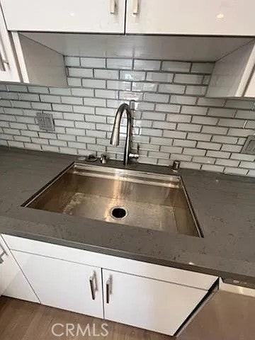 9160 Morehart Ave - Photo 6 of 21