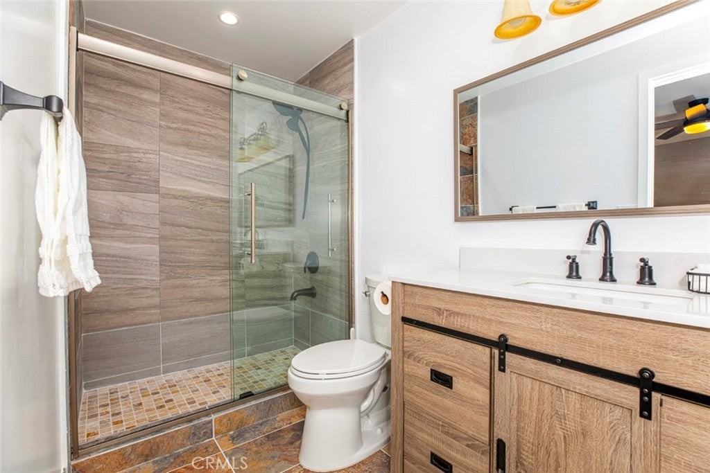 9334 Wayside Dr - Photo 6 of 50