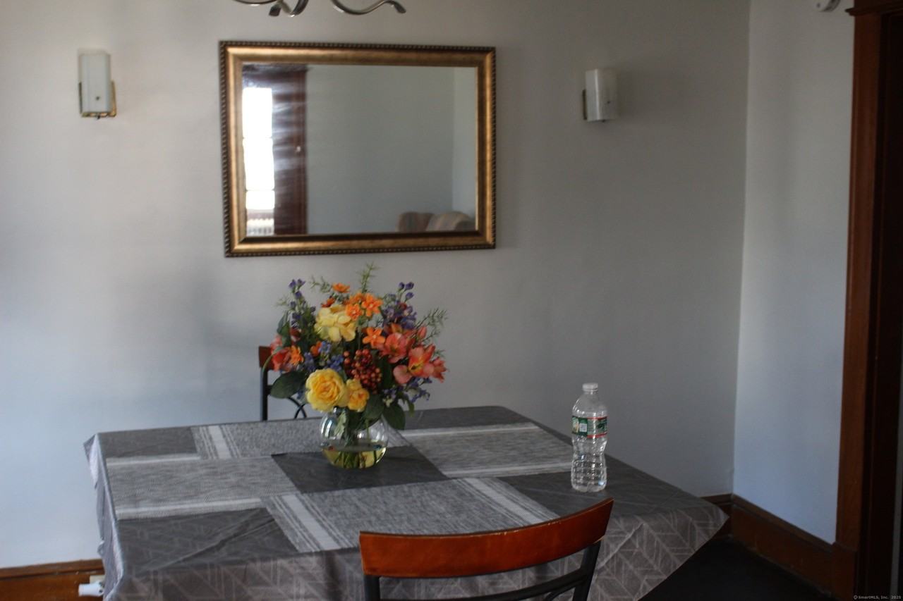 195 Highland Ave - Photo 7 of 11