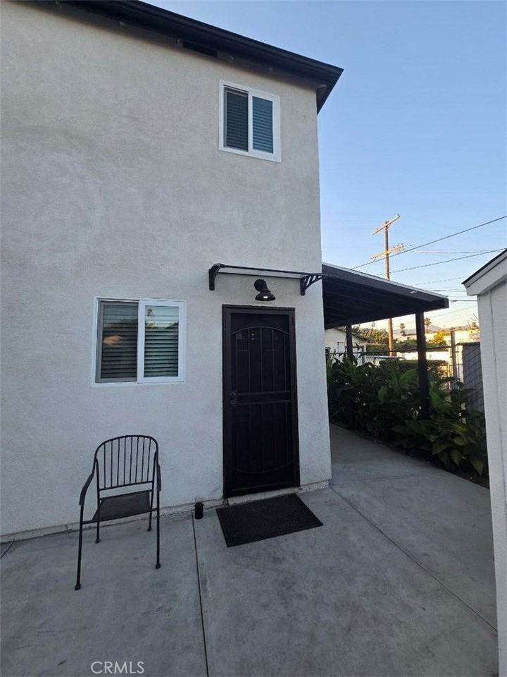 4919 3/4 Twining St - Photo 2 of 17