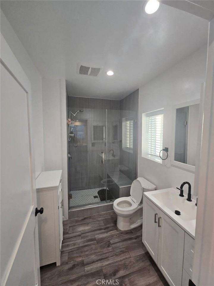 4919 3/4 Twining St - Photo 5 of 17