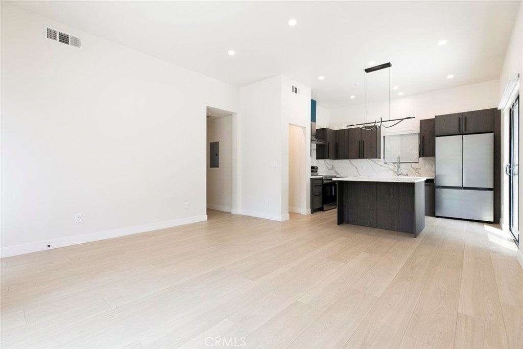 17434 Index St - Photo 6 of 29