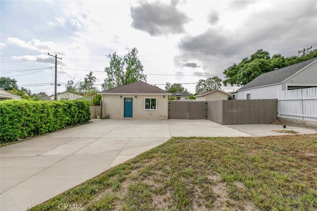 1411 Coolidge Ave - Photo 2 of 24