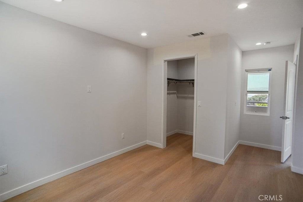 10324 Silverton Ave - Photo 6 of 13