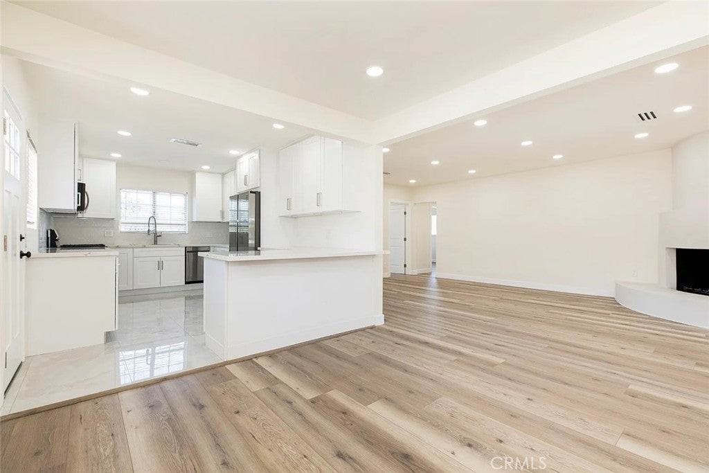 11110 Odell Ave - Photo 6 of 28