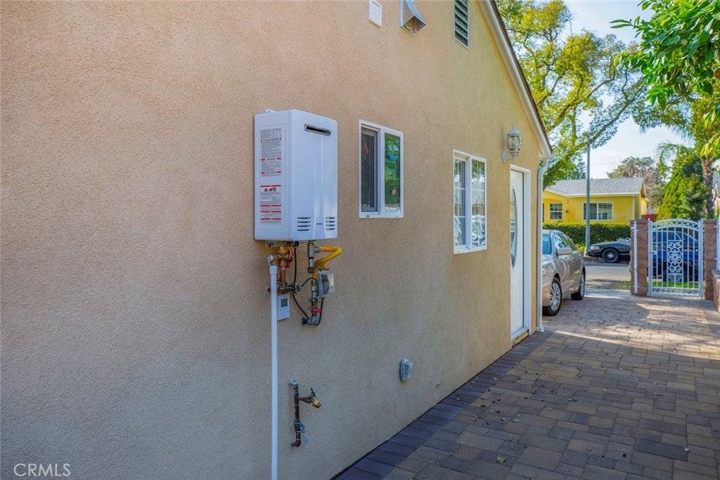 7822 Hazeltine Ave - Photo 5 of 19