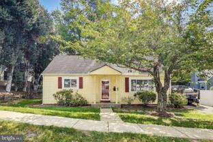 2927 N Sycamore St - Photo 1 of 1