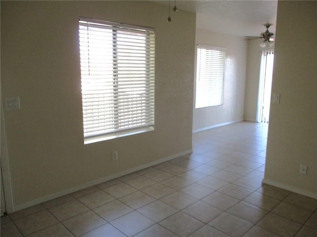 2801 Paloma Senda Apt A - Photo 3 of 15