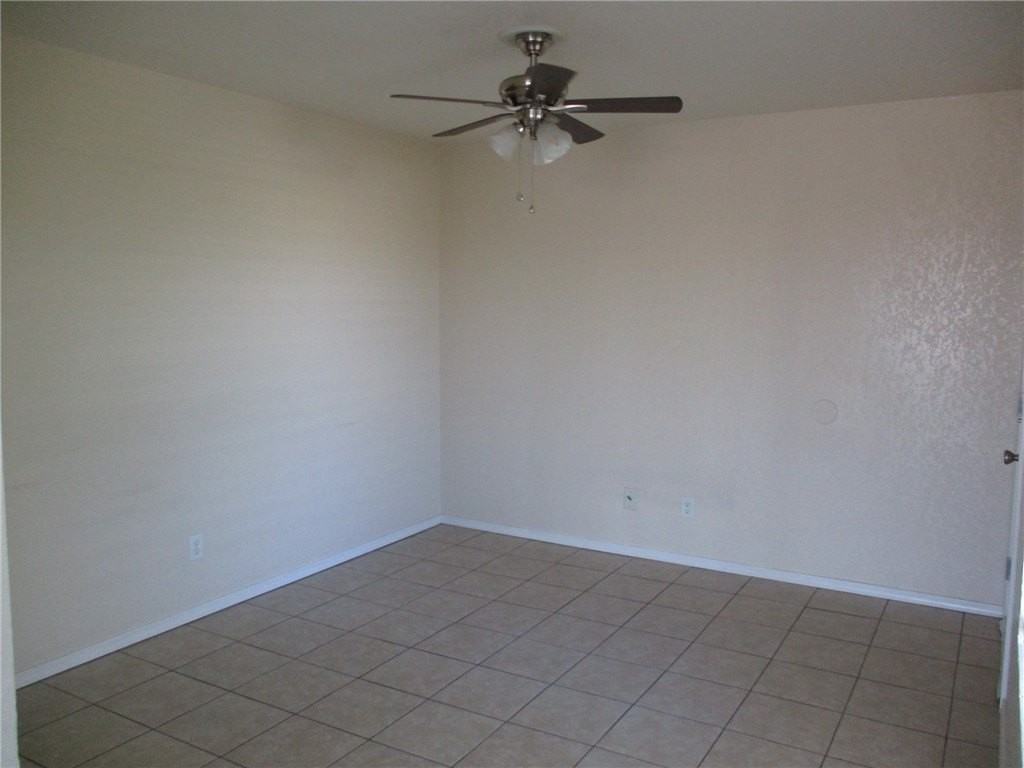 2801 Paloma Senda Apt A - Photo 4 of 15