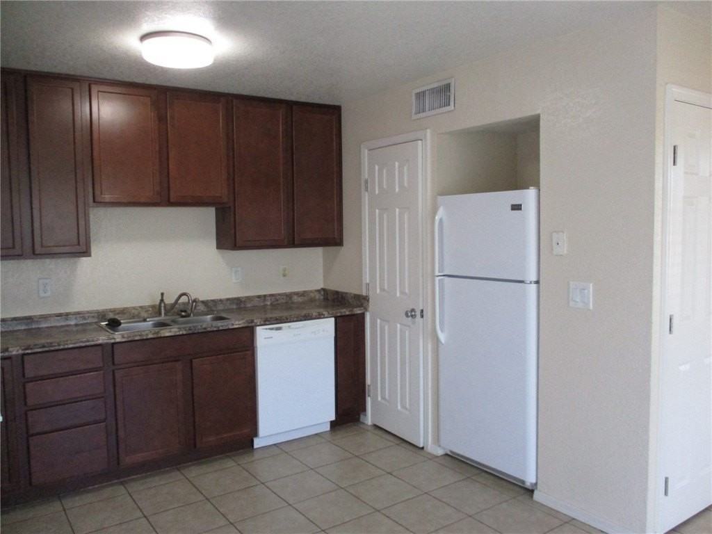 2801 Paloma Senda Apt A - Photo 7 of 15