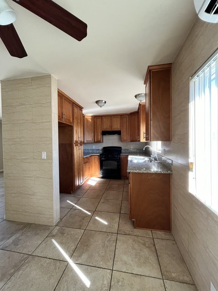 3534 Perlita Ave. - Photo 6 of 18