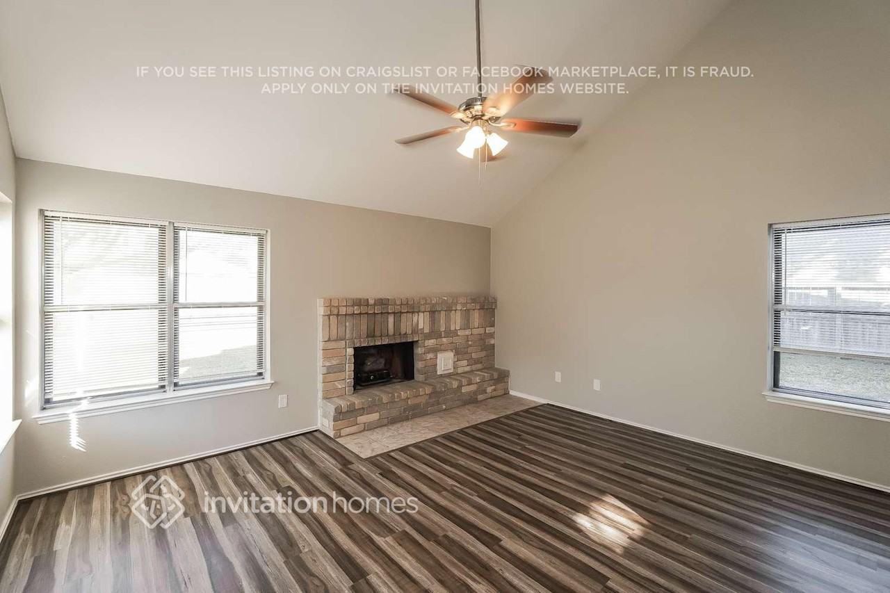 6915 Eagle Ridge Dr - Photo 3 of 16