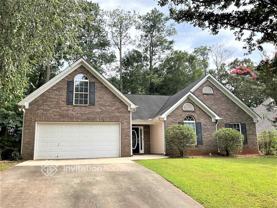 303 Peachtree Cir - Photo 1 of 1