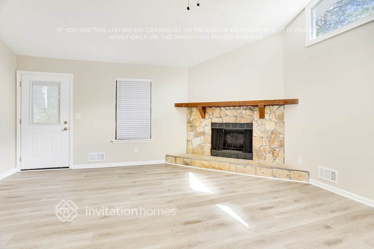 5576 Pennybrook Ct - Photo 5 of 21