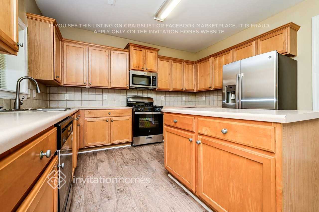 1125 Ethans Way - Photo 7 of 18