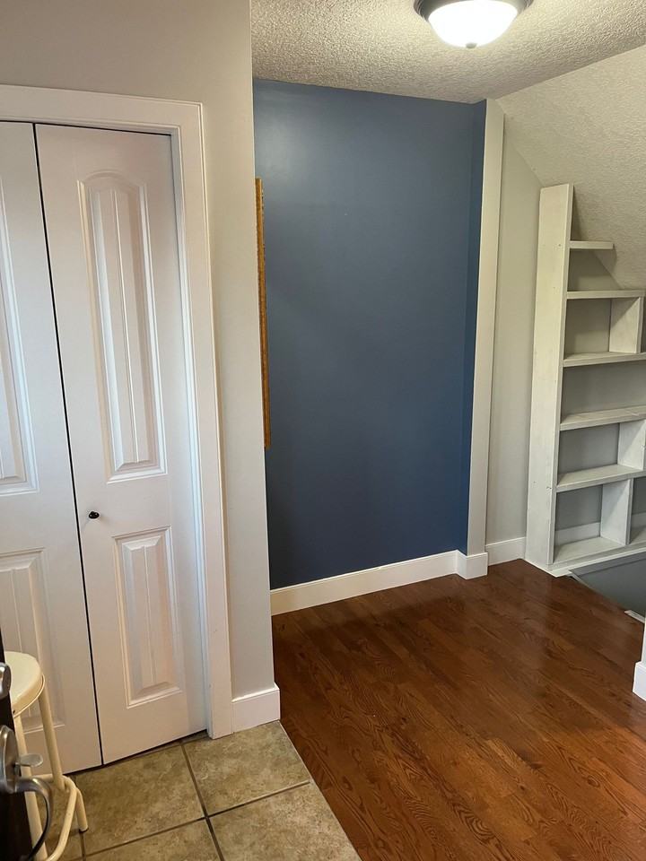 1909 28 Street Southwest #6 - Photo 2 of 14