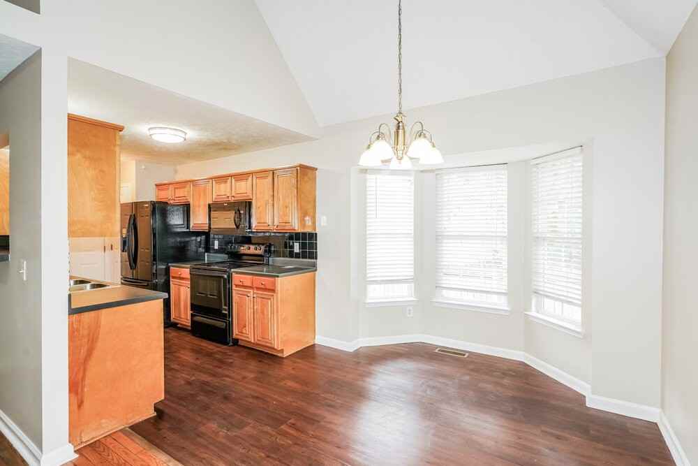 228 Parrish Pl - Photo 6 of 17