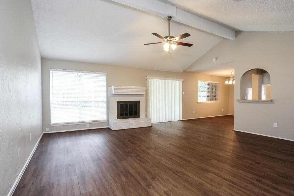 4302 Shalom Creek Ln - Photo 2 of 12