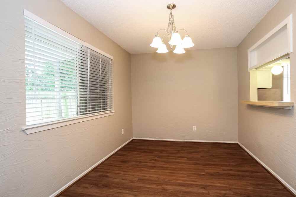 4302 Shalom Creek Ln - Photo 4 of 12