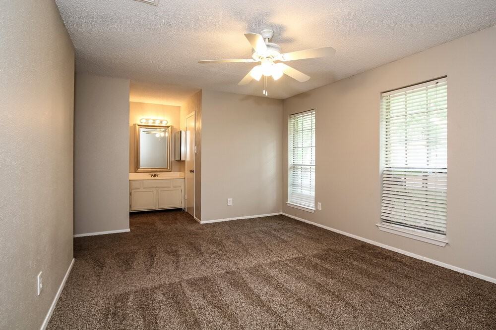 4302 Shalom Creek Ln - Photo 7 of 12