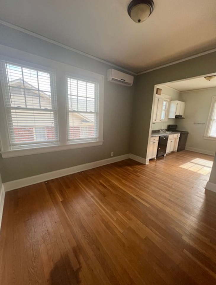 701 East Main Condos - Photo 5 of 16