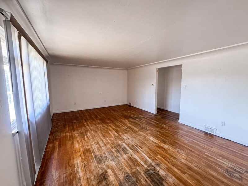 11 Raymond St - Photo 2 of 19