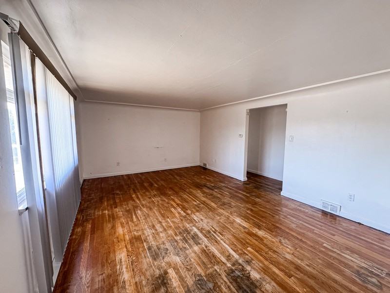 11 Raymond St - Photo 3 of 19