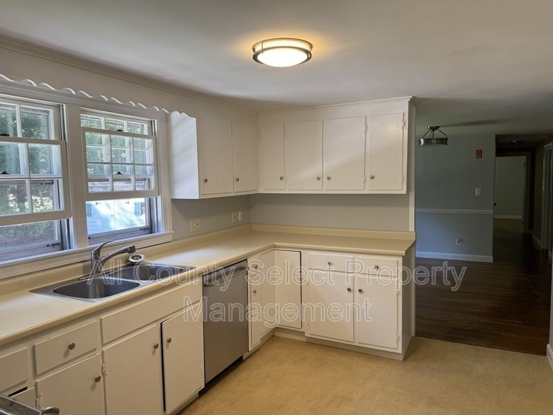 89 Preston Pl - Photo 7 of 37