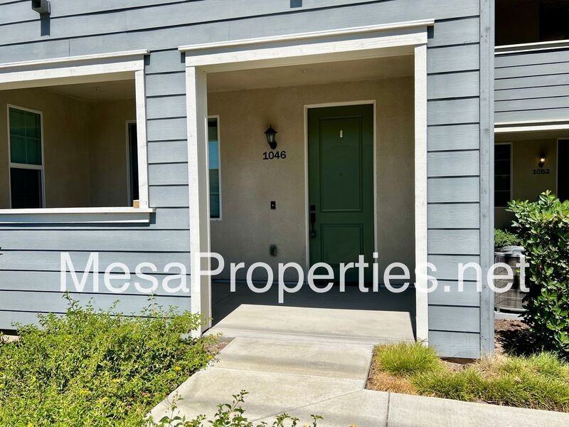 1046 Newberry Ln - Photo 3 of 43
