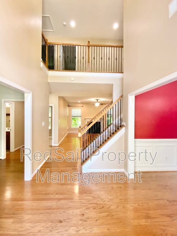 121 Seasons Walk Ct - Photo 3 of 25