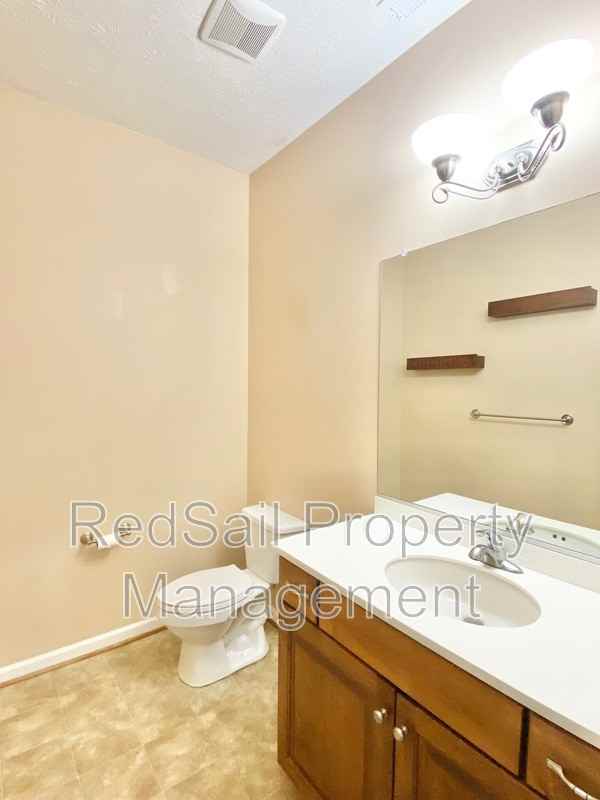 121 Seasons Walk Ct - Photo 7 of 25