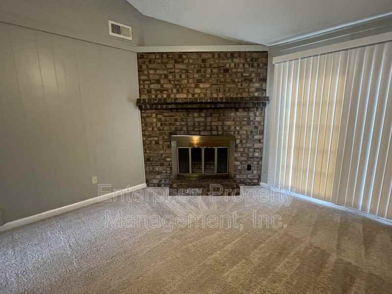 6324 Woodgreen Dr - Photo 4 of 13