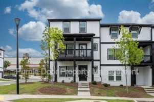 featured image of 324 Lincoln Street